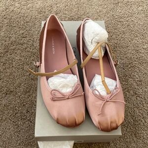 Brand new flats size 8